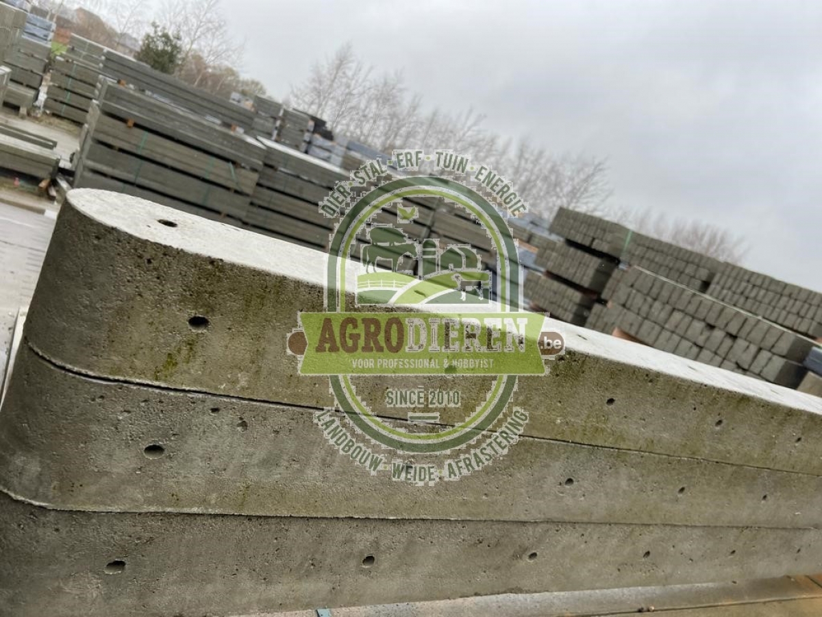 AGRODIEREN - ontdek onze ruim aanbod betonnen weidepalen - weidepalen in beton hebben een lange levensduur - groot aanbod en stock met snelle afhaling of levering of plaatsing